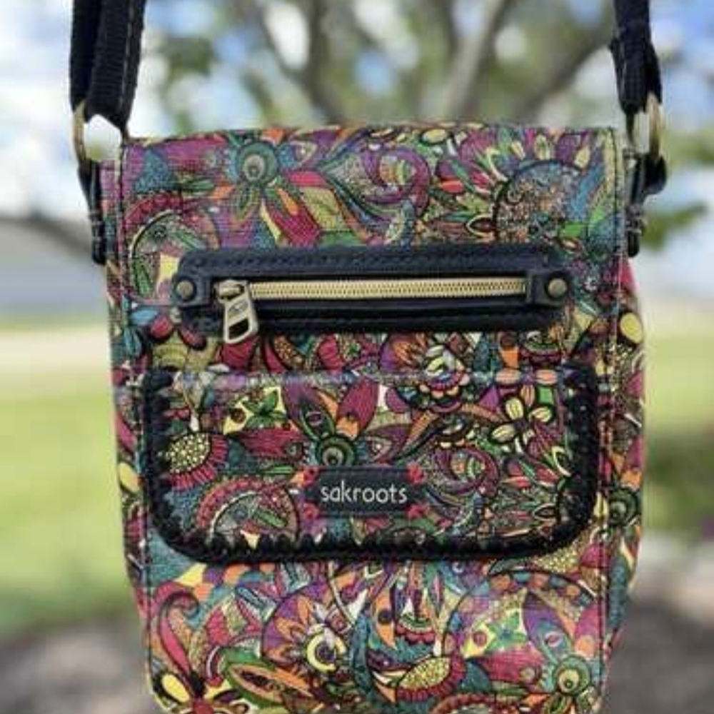 SAKROOTS  Multicolor Floral Crossbody Bag